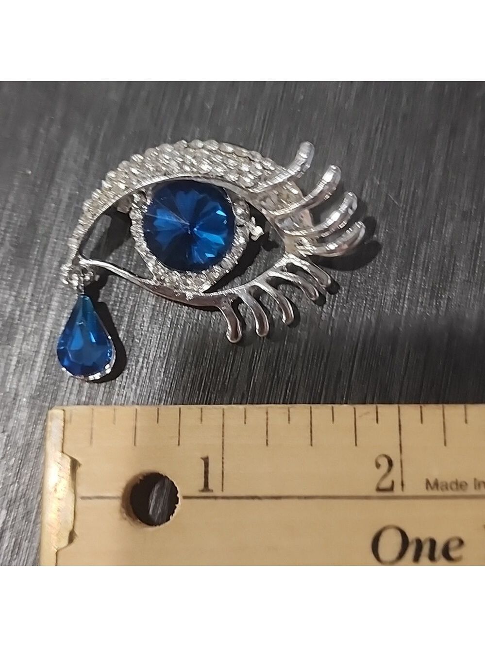 Silvertone Blue Eye Brooch - Picture 3 of 7